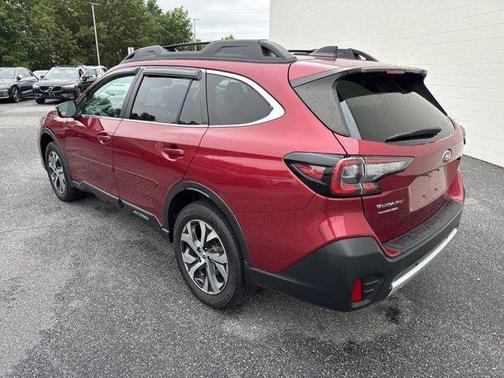 Crimson Red Pearl 2022 Subaru Outback Limited