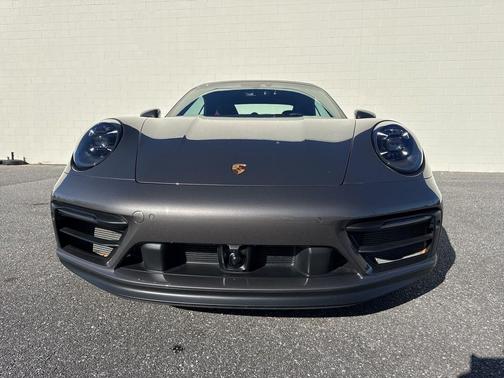 2023 Porsche 911 Carrera 4 GTS