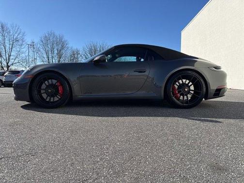 2023 Porsche 911 Carrera 4 GTS
