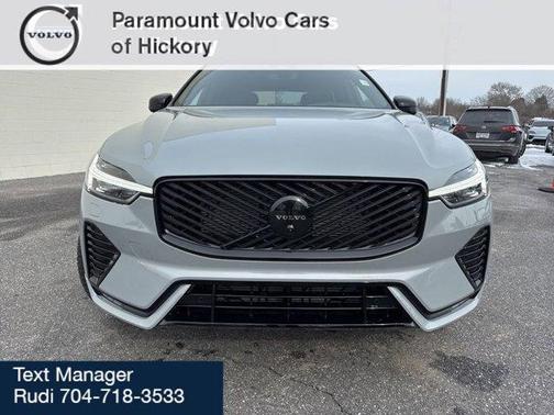 2026 Volvo XC60 B5 Ultra Black Edition