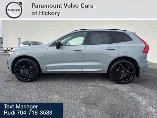 2026 Volvo XC60 B5 Ultra Black Edition