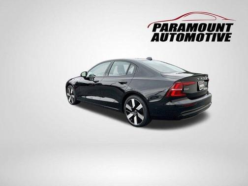2024 Volvo S60 Recharge Plug-In Hybrid T8 Plus Dark Theme