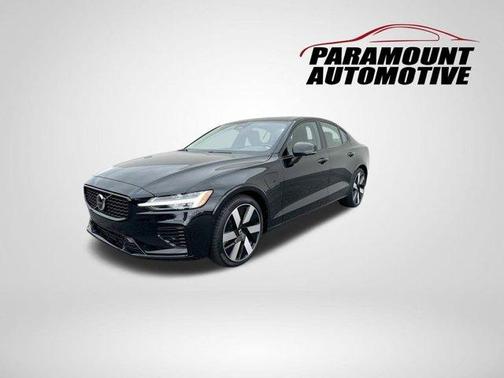 2024 Volvo S60 Recharge Plug-In Hybrid T8 Plus Dark Theme