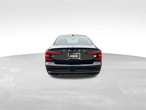 2024 Volvo S60 Recharge Plug-In Hybrid T8 Plus Dark Theme