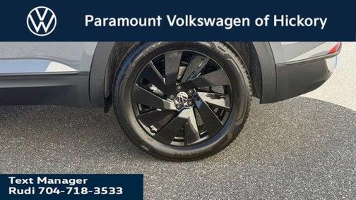 2026 Volkswagen Atlas Cross Sport 2.0T SE w/Technology