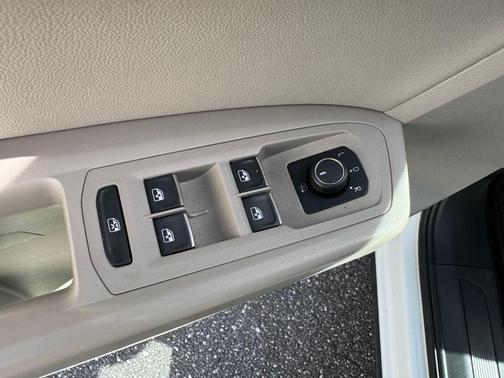 2018 Volkswagen Atlas 3.6L SE w/Technology