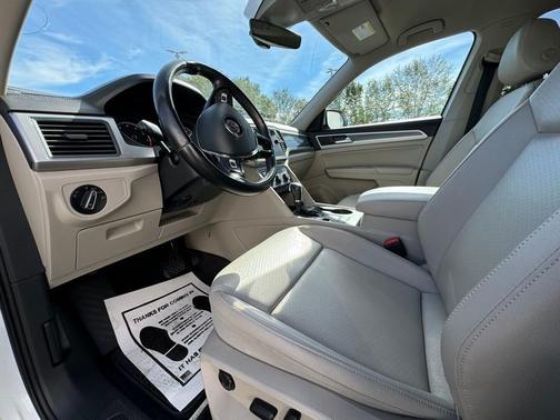 2018 Volkswagen Atlas 3.6L SE w/Technology