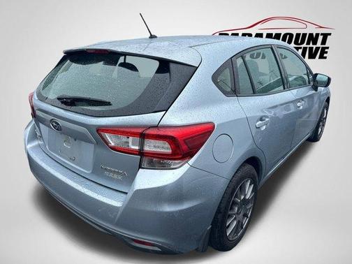 Ice Silver Metallic 2017 Subaru Impreza 2.0i