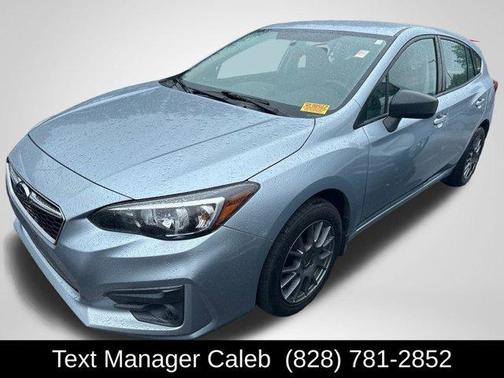 Ice Silver Metallic 2017 Subaru Impreza 2.0i