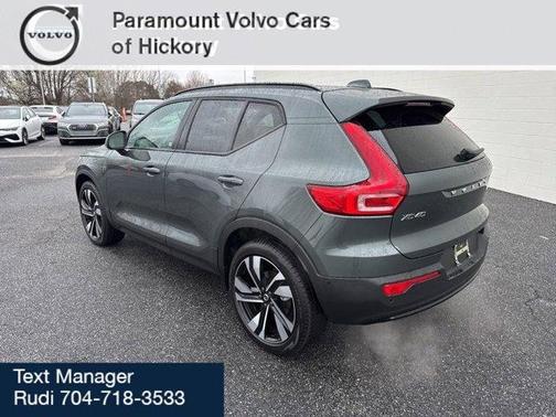 2026 Volvo XC40 B5 Ultra
