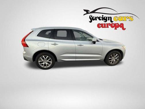 2018 Volvo XC60 T5 Momentum