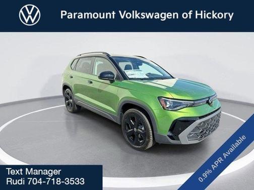 2025 Volkswagen Taos 1.5T SE Black