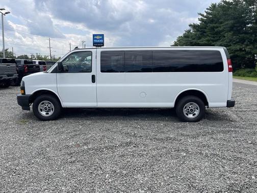 2023 GMC Savana 3500 RWD 3500 Extended Wheelbase LS