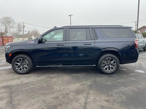 2021 Chevrolet Suburban 4WD Z71