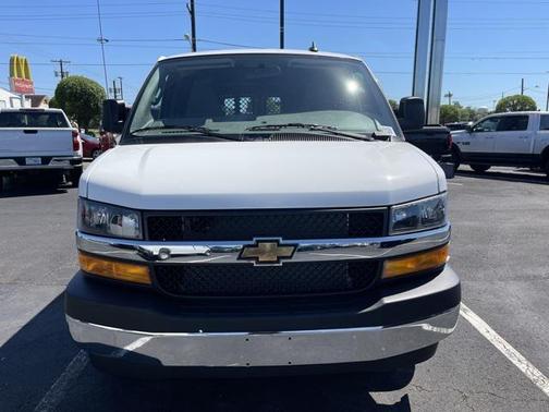 2025 Chevrolet Express 2500 RWD 2500 Regular Wheelbase WT