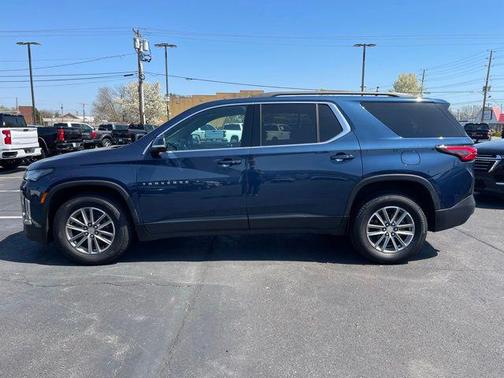 Northsky Blue Metallic 2023 Chevrolet Traverse LT Cloth