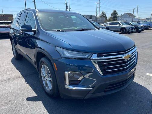 Northsky Blue Metallic 2023 Chevrolet Traverse LT Cloth