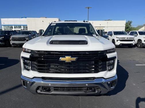 2025 Chevrolet Silverado 3500 WT