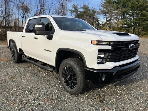 2026 Chevrolet Silverado 2500 Custom
