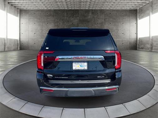 2024 GMC Yukon SLT