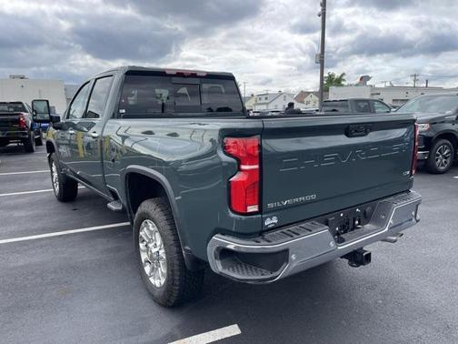 2025 Chevrolet Silverado 3500 LTZ