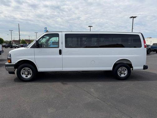 Summit White 2025 Chevrolet Express 3500 RWD 3500 Extended Wheelbase LT