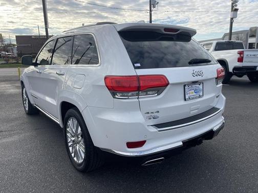 2018 Jeep Grand Cherokee Summit
