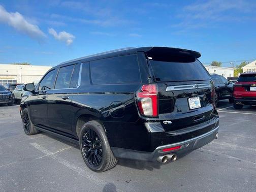 2021 Chevrolet Suburban 4WD High Country