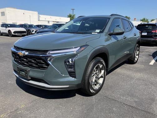 2025 Chevrolet Trax LT