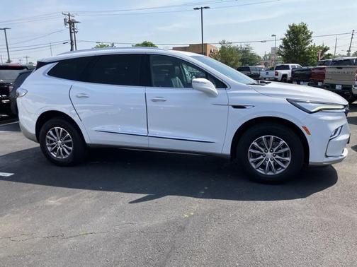 2022 Buick Enclave FWD Essence