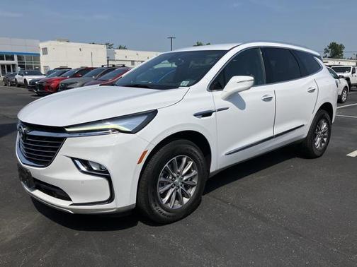2022 Buick Enclave FWD Essence