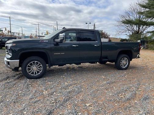 2025 Chevrolet Silverado 3500 LTZ