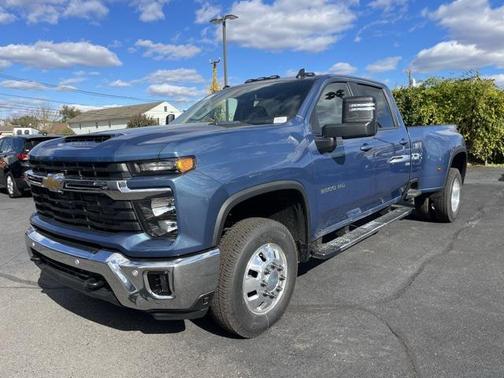 2026 Chevrolet Silverado 3500 LT