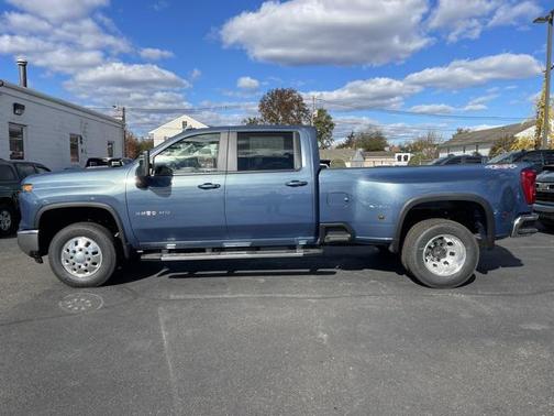 2026 Chevrolet Silverado 3500 LT