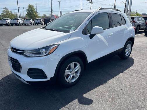 Summit White 2021 Chevrolet Trax LT