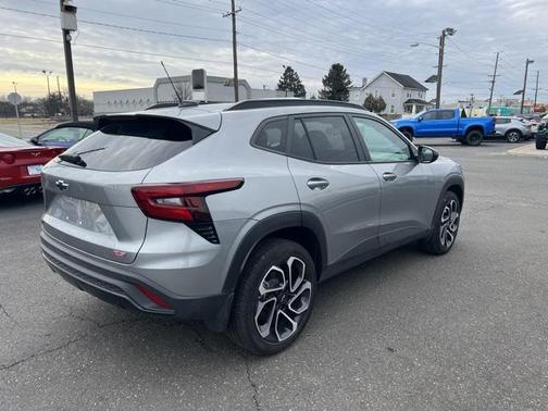 2025 Chevrolet Trax FWD 2RS