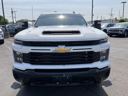 2024 Chevrolet Silverado 2500 Custom