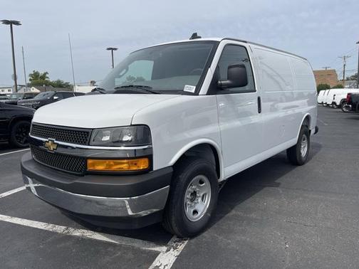 2025 Chevrolet Express 2500 RWD 2500 Regular Wheelbase WT