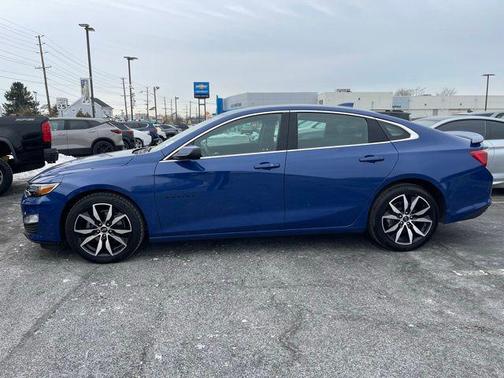 2023 Chevrolet Malibu FWD RS