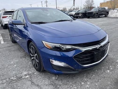 2023 Chevrolet Malibu FWD RS