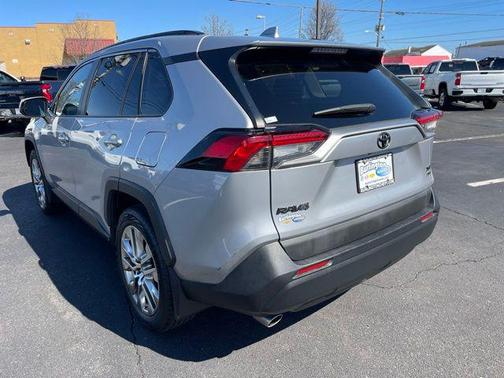 Silver Sky Metallic 2020 Toyota RAV4 XLE Premium