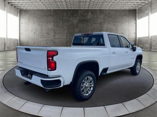 2025 Chevrolet Silverado 3500 LT