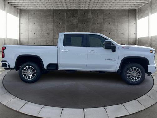 2025 Chevrolet Silverado 3500 LT