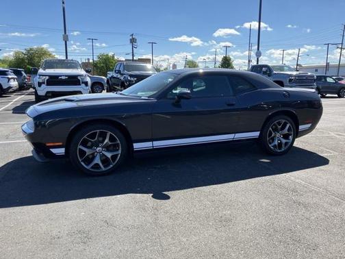 2017 Dodge Challenger SXT