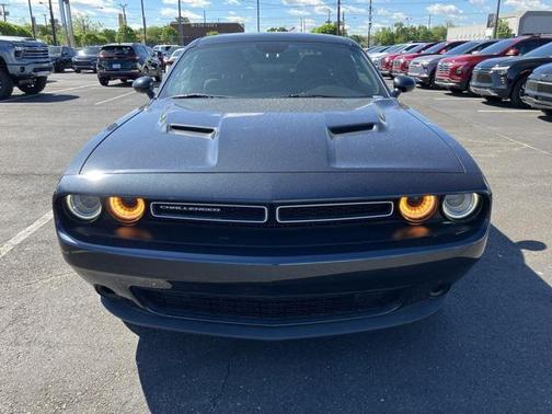 2017 Dodge Challenger SXT