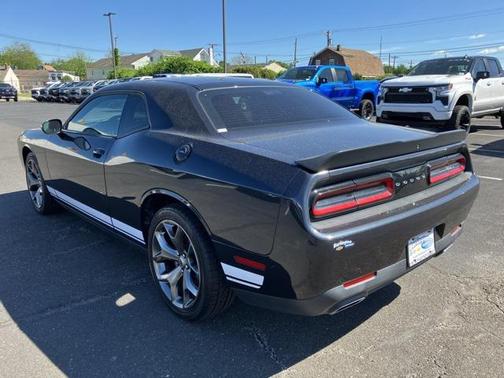 2017 Dodge Challenger SXT