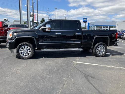 2017 GMC Sierra 2500 Denali