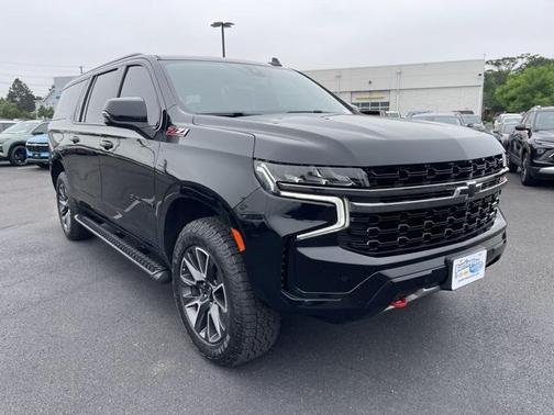 2022 Chevrolet Suburban 4WD Z71