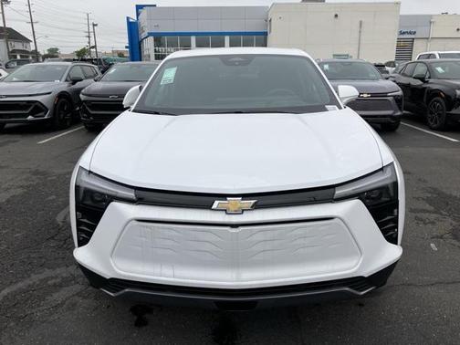 2025 Chevrolet Blazer EV AWD LT