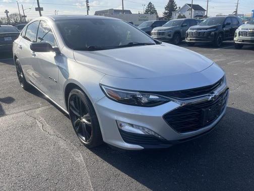 2022 Chevrolet Malibu FWD LT
